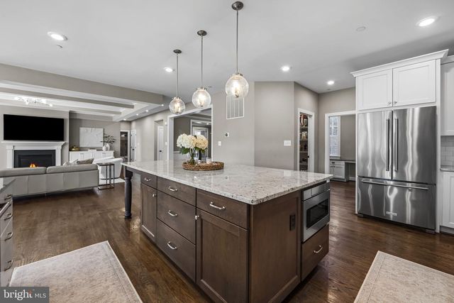 3942 BRIAR KNOLL CIR, Phoenix, MD 21131