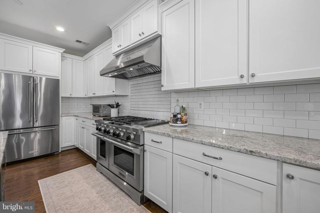 3942 BRIAR KNOLL CIR, Phoenix, MD 21131