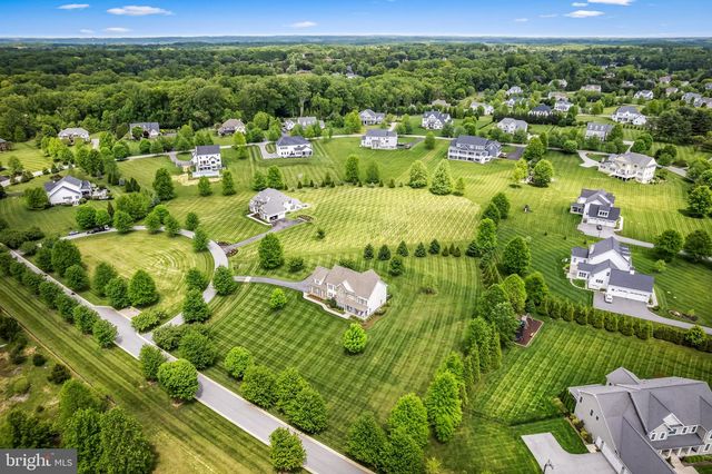 3942 BRIAR KNOLL CIR, Phoenix, MD 21131