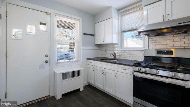 2035 RIPLEY ST, Philadelphia, PA 19152