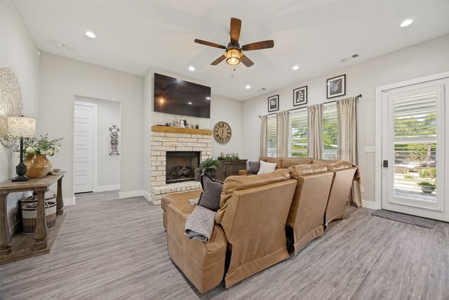 1105 Ranch Drive, Bonham, TX 75418