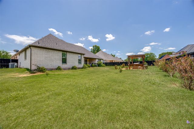 1105 Ranch Drive, Bonham, TX 75418