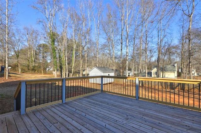 95 Pine Grove Circle, Newnan, GA 30263