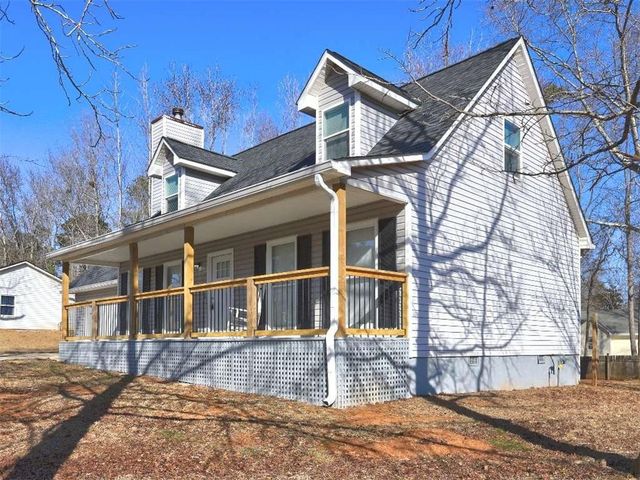 95 Pine Grove Circle, Newnan, GA 30263