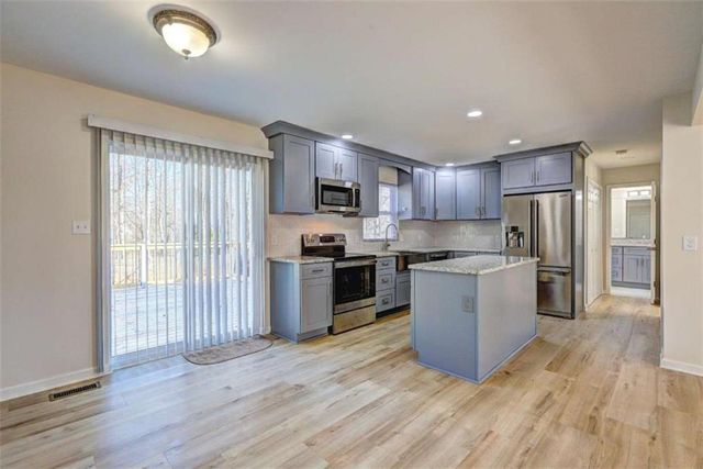 95 Pine Grove Circle, Newnan, GA 30263