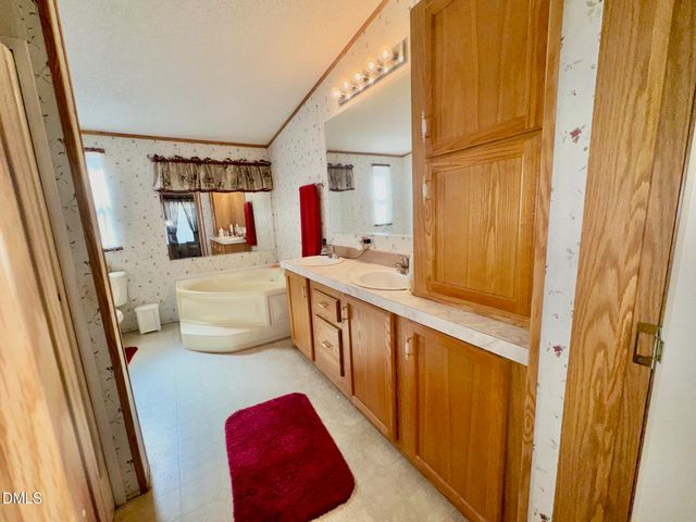 1595 Spring Valley Lake Road, Henderson, NC 27537