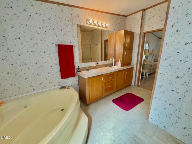 1595 Spring Valley Lake Road, Henderson, NC 27537