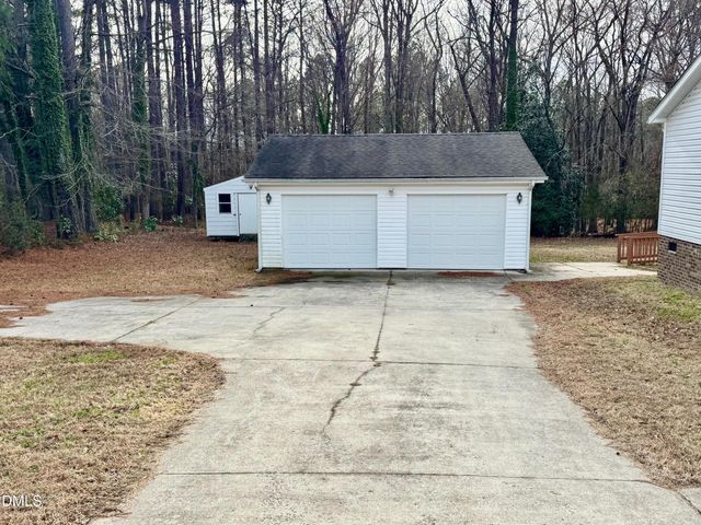 1595 Spring Valley Lake Road, Henderson, NC 27537