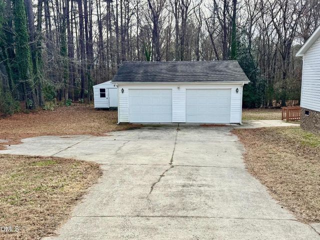 1595 Spring Valley Lake Road, Henderson, NC 27537