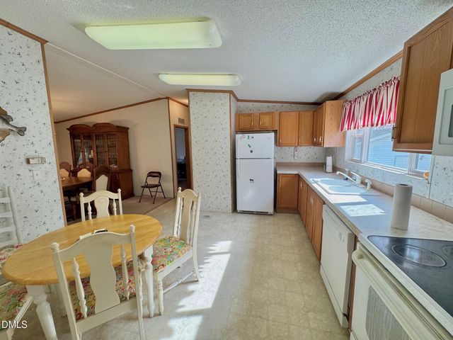 1595 Spring Valley Lake Road, Henderson, NC 27537