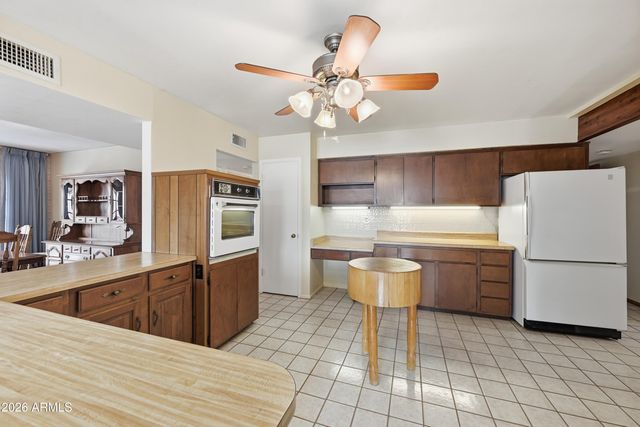 242 E LA CANADA Boulevard, Goodyear, AZ 85338