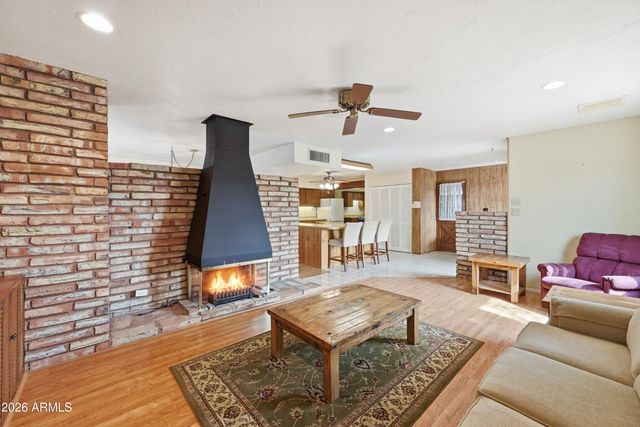 242 E LA CANADA Boulevard, Goodyear, AZ 85338