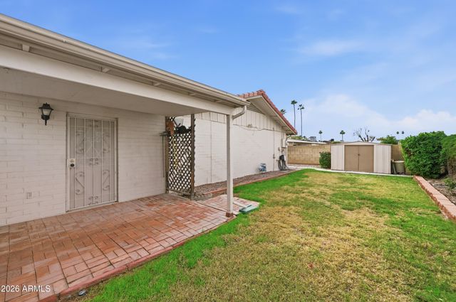 242 E LA CANADA Boulevard, Goodyear, AZ 85338