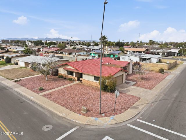 242 E LA CANADA Boulevard, Goodyear, AZ 85338