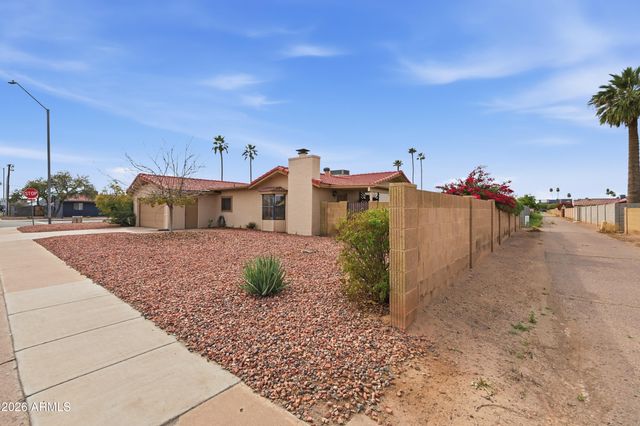 242 E LA CANADA Boulevard, Goodyear, AZ 85338