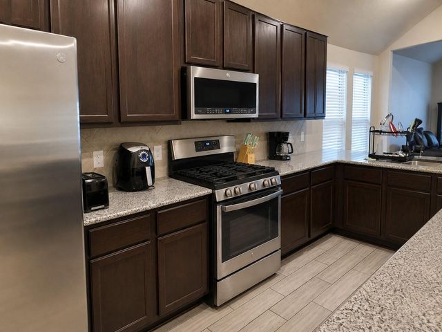 1058 Ranch Oak Drive, Houston, TX 77073