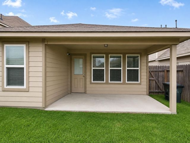 1058 Ranch Oak Drive, Houston, TX 77073