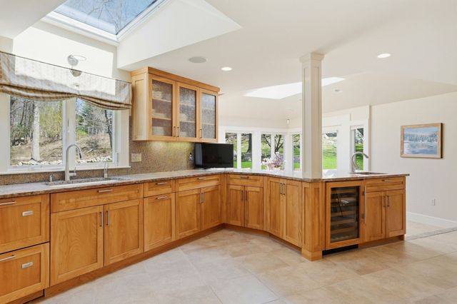119 Lazell St, Hingham, MA 02043