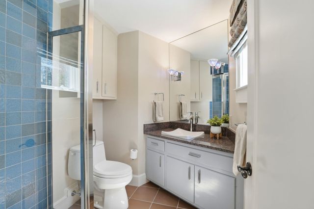 119 Lazell St, Hingham, MA 02043