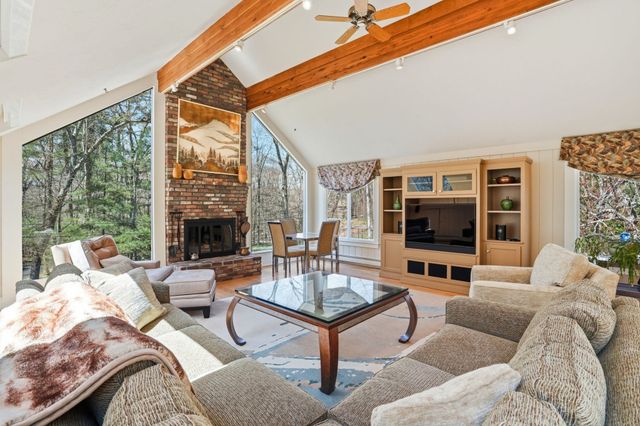 119 Lazell St, Hingham, MA 02043