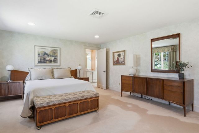 119 Lazell St, Hingham, MA 02043