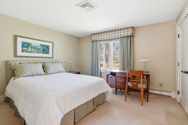 119 Lazell St, Hingham, MA 02043