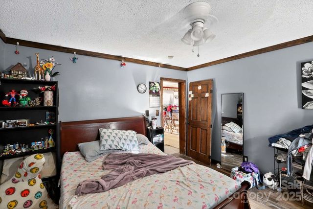 215 Amywood Lane, Mills River, NC 28759