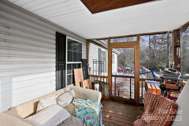 215 Amywood Lane, Mills River, NC 28759