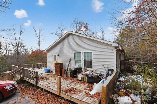 215 Amywood Lane, Mills River, NC 28759