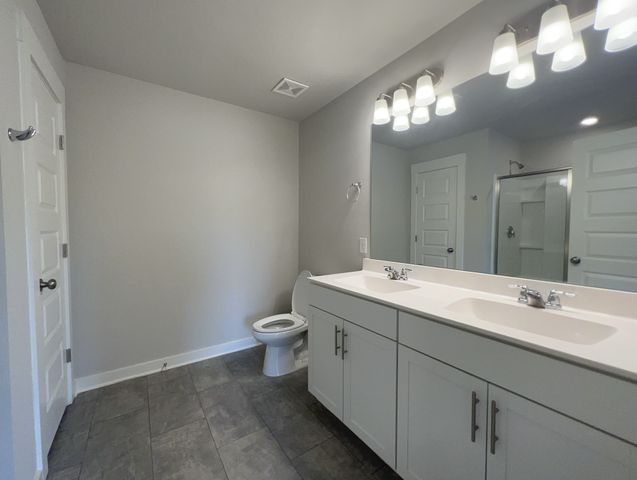 2012 Hardwick Ln, Gallatin, TN 37066
