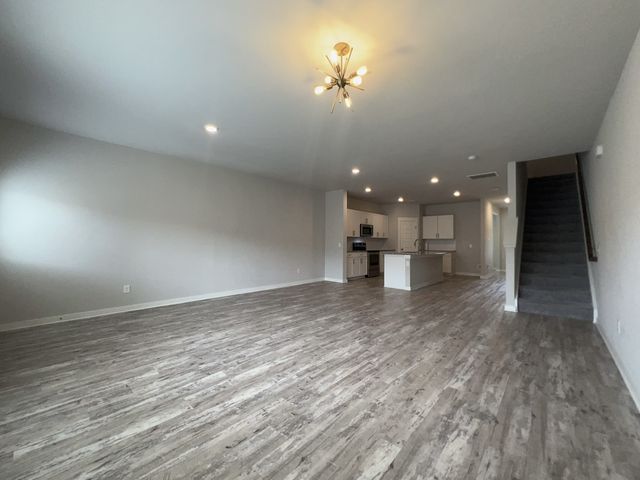 2012 Hardwick Ln, Gallatin, TN 37066