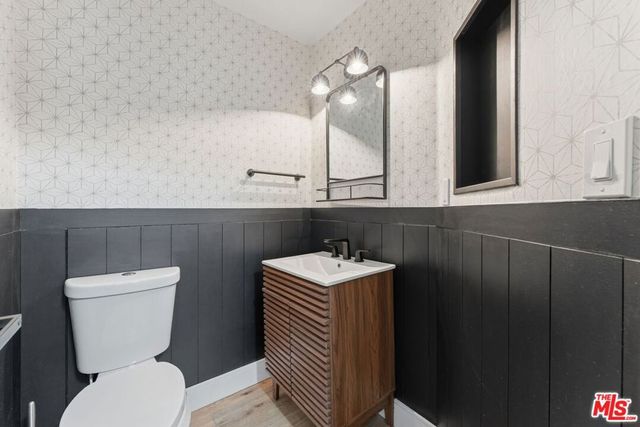 1160 Granville Avenue 104, Los Angeles, CA 90049