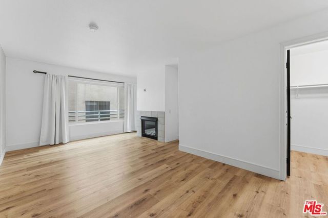 1160 Granville Avenue 104, Los Angeles, CA 90049