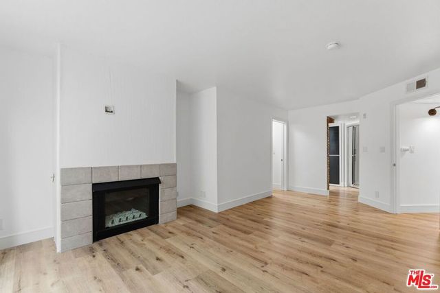 1160 Granville Avenue 104, Los Angeles, CA 90049