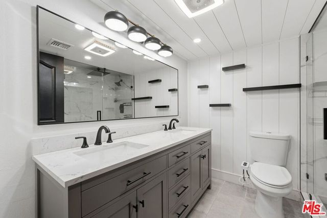 1160 Granville Avenue 104, Los Angeles, CA 90049