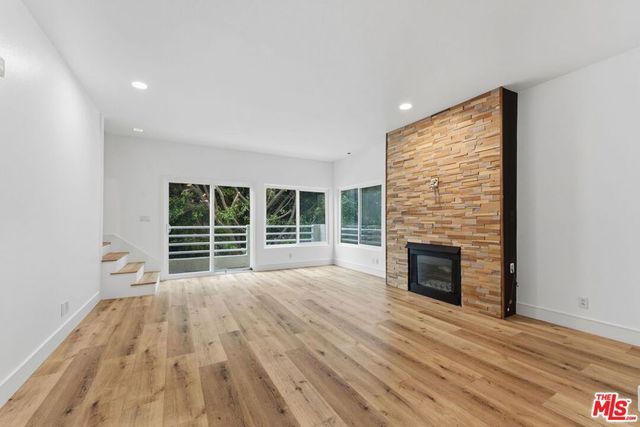 1160 Granville Avenue 104, Los Angeles, CA 90049