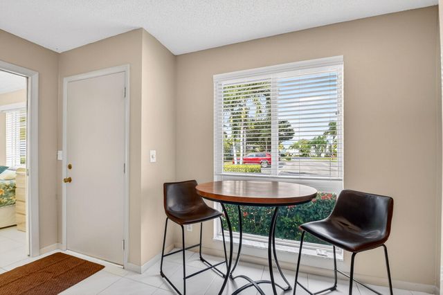 13752 Vía Flora , D, Delray Beach, FL 33484