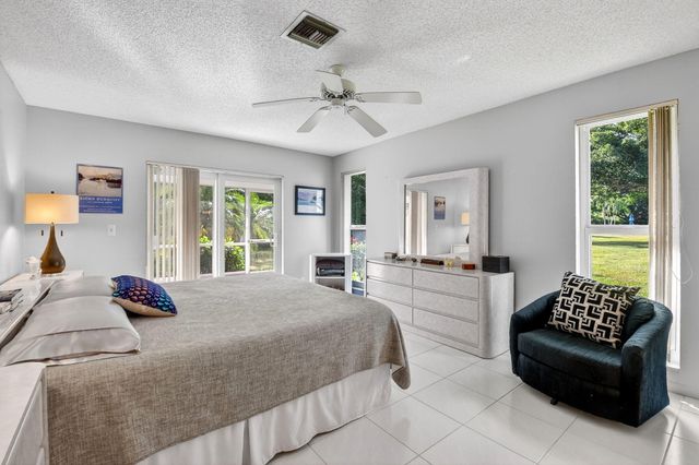 13752 Vía Flora , D, Delray Beach, FL 33484