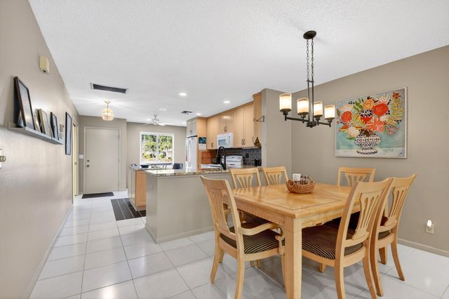 13752 Vía Flora , D, Delray Beach, FL 33484