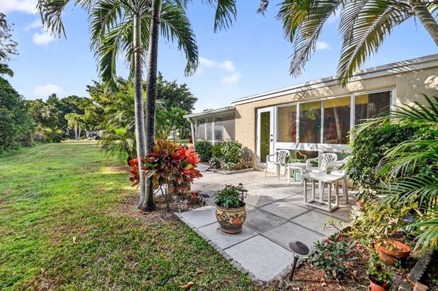 13752 Vía Flora , D, Delray Beach, FL 33484