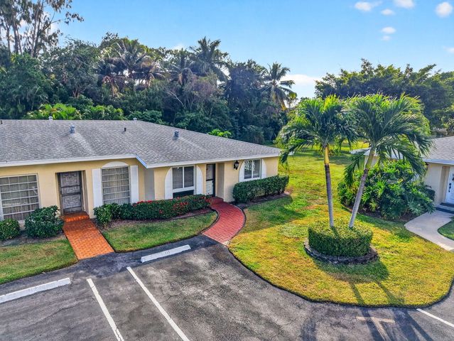 13752 Vía Flora , D, Delray Beach, FL 33484