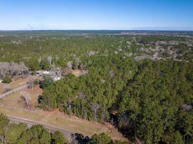 3320 Farm to Market 3065, Colmesneil, TX 75938