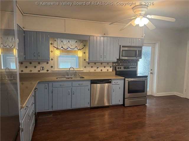3719 Noyes Avenue Se, Charleston, WV 25304
