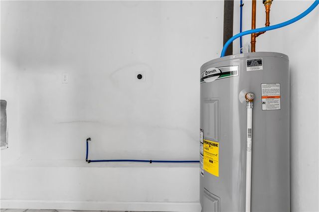 40 Burnside Avenue, Woonsocket, RI 02895