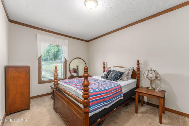 2520 Effler Rd, Maryville, TN 37803