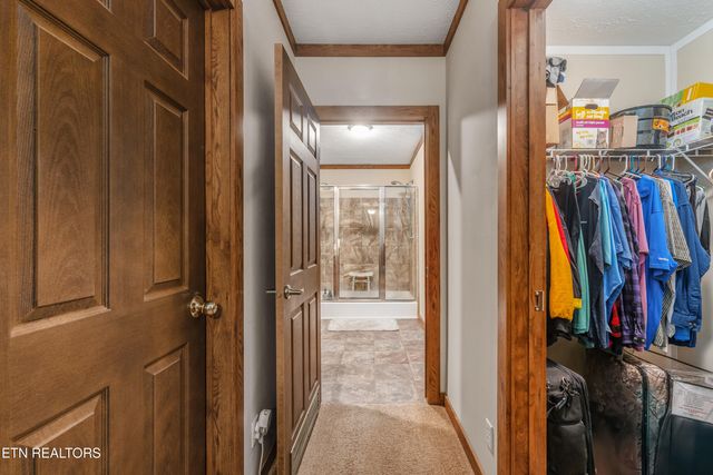 2520 Effler Rd, Maryville, TN 37803