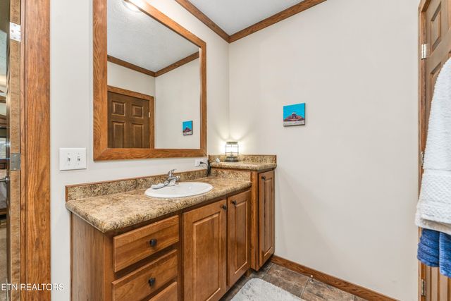 2520 Effler Rd, Maryville, TN 37803