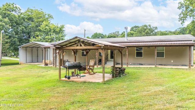 2520 Effler Rd, Maryville, TN 37803
