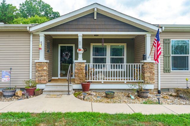 2520 Effler Rd, Maryville, TN 37803