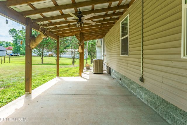 2520 Effler Rd, Maryville, TN 37803